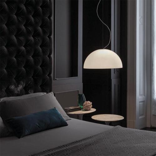 Vico Magistretti Suspension Lamp in White Opaline Glass by Vico Magistretti for Oluce For Sale - Image 4 of 7