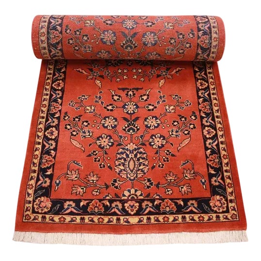 Middle Eastern Hand-Knotted Sarough Rug For Sale