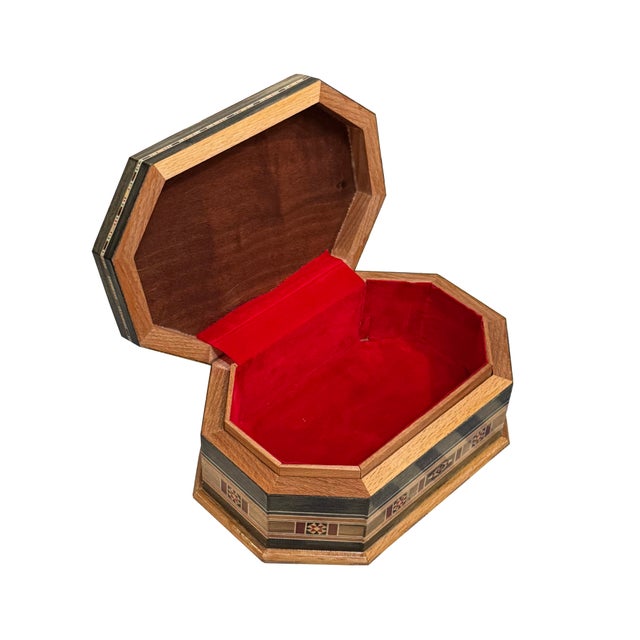 1990s 1990s Marquetry Wood Inlay Middle Eastern Box For Sale - Image 5 of 5