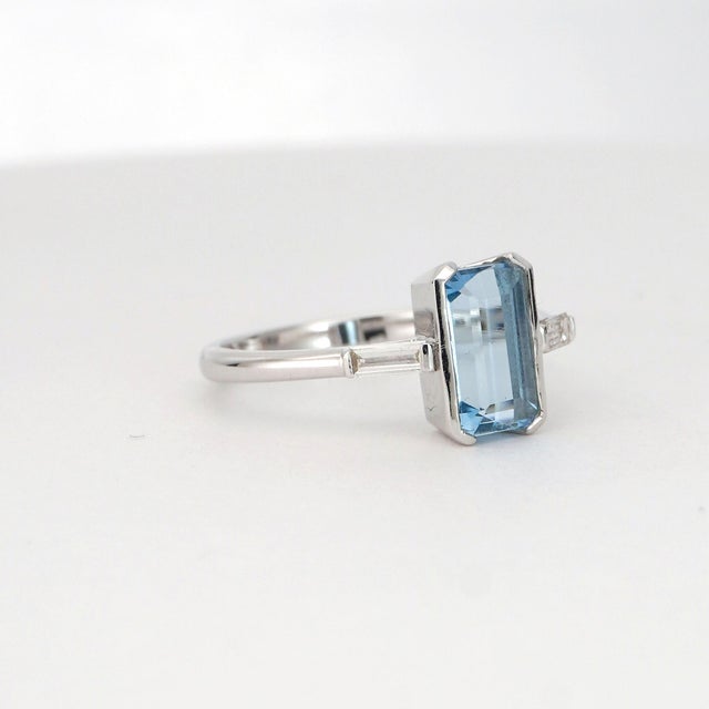 14k White Gold Ring With Octagon Aquamarine and Diamonds For Sale - Image 15 of 18
