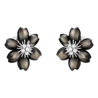 Late 20th Century Pair of VCA Rose de Noel Earrings For Sale