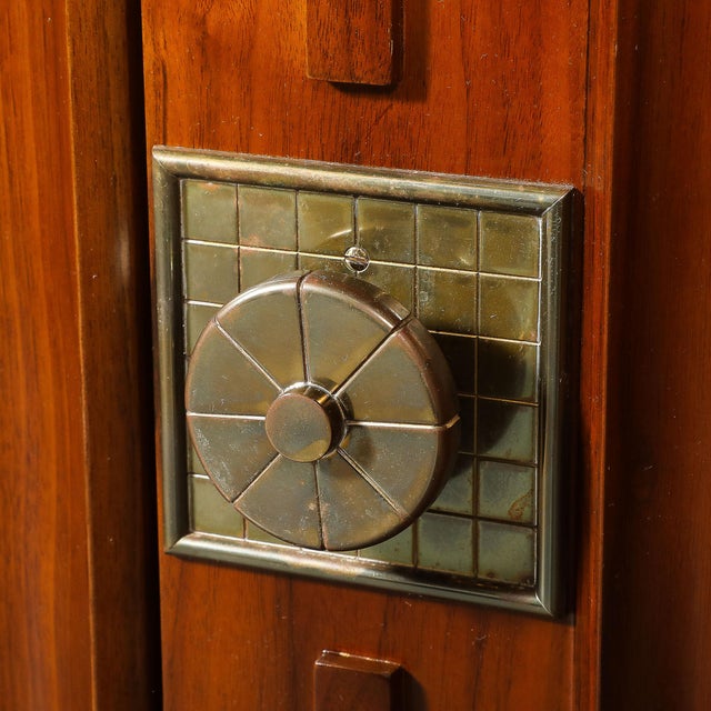 Wood Mid-Century Fluted Walnut Sideboard W/ Sculptural Brass Pulls by Tommi Parzinger For Sale - Image 7 of 18