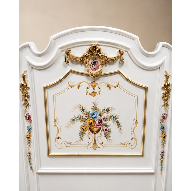 French 1950 French Louis XVI White Gold Wood Twin Bedframes - Pair For Sale - Image 3 of 14