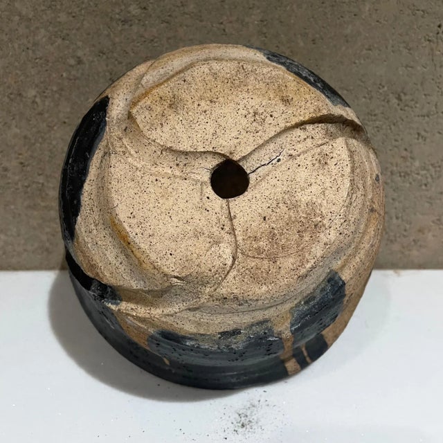 1970s 1970s Mid-Century Modern Japanese Speckled Pottery Small Planter Pot For Sale - Image 5 of 7