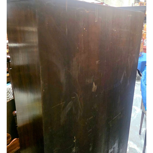 20th-Century Georgian Revival Bibliotheque With Copper Wire Mesh Panels For Sale - Image 10 of 15