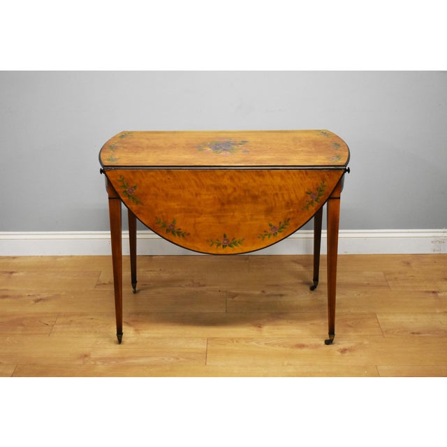 20th Century Edwardian Satinwood Hand-Painted Pembroke Table For Sale - Image 4 of 10