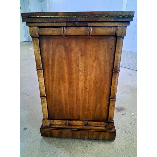 Vintage Heritage Campaign Buffet Credenza | Mid Century Modern Sideboard With Drop-Leaf / Expandable Top | Retro Dining Room Furniture For Sale - Image 14 of 15