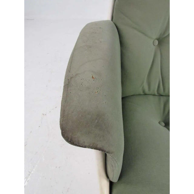 Green Pair of Mid Century Fiberglass Swivel Lounge Chairs For Sale - Image 8 of 13