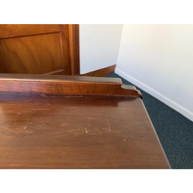 Wood Vintage 1930s Federal Revival Mahogany Buffet Sideboard For Sale - Image 7 of 17