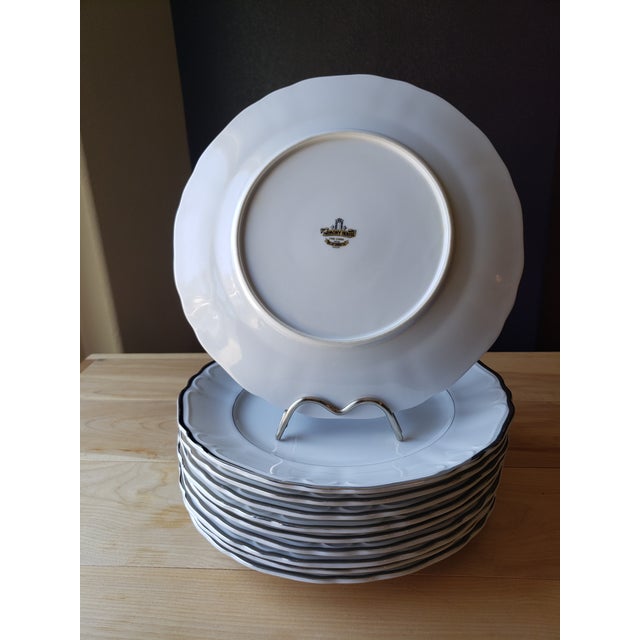 1960s Vintage Mid-Century White & Silver Porcelain Dinner Plates -Set of 10 For Sale - Image 5 of 5