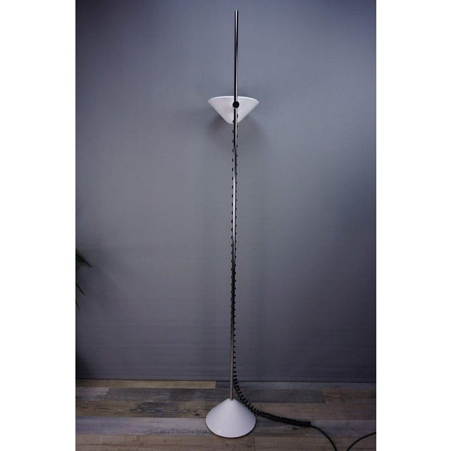 Mid-Century Modern White Floor Lamp attributed to Mauro Mazollo, 1970s For Sale - Image 3 of 9