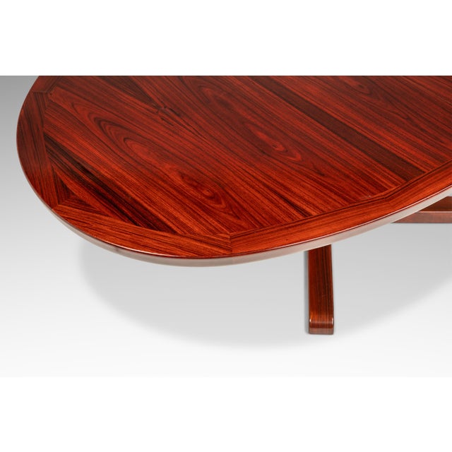 Wood Mid-Century Danish Modern Dining Table W/ Pedestal Base in Rosewood by Skovby Møbelfabrik, Denmark, C. 1970s For Sale - Image 7 of 18