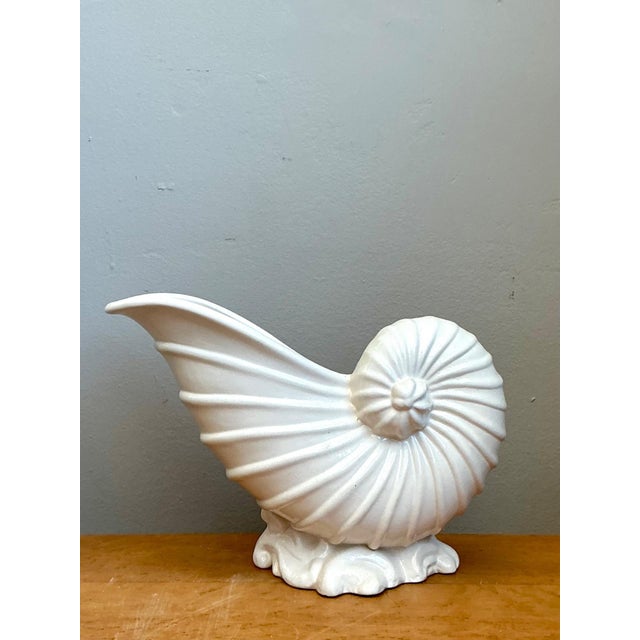 Vintage White Nautilus Form Ceramic Vase For Sale In West Palm - Image 6 of 16