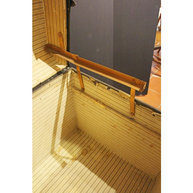 Late 19th Century American Wood, Canvas, Leather, and Brass Steamer Trunk For Sale - Image 13 of 13