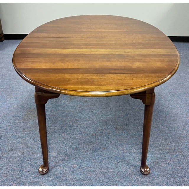 Queen Anne Statton Queen Anne Oldtowne Cherry Extension Dining Table For Sale - Image 3 of 11