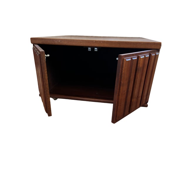 Wood 1960s Mid Century Modern Fluted Wood Coffee Table For Sale - Image 7 of 10