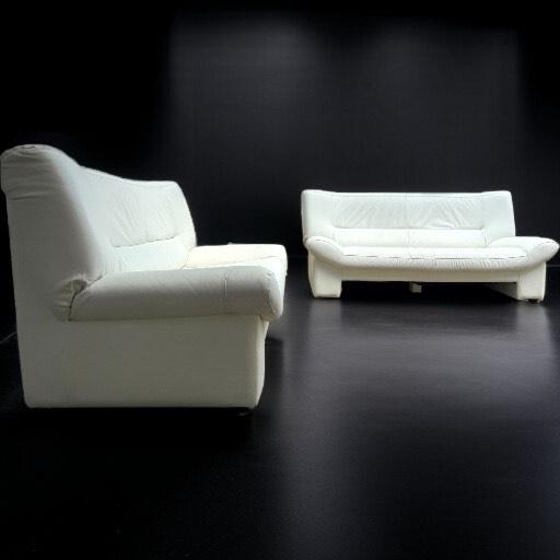 1990s Nicoletti Salotti Italian Leather Sofa Set – Redesigned by Just Like New- 2 Pieces For Sale - Image 5 of 6