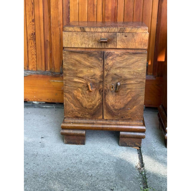 Austrian Art Deco Chests in Walnut Veneer, 1920s, Set of 2 For Sale - Image 3 of 8