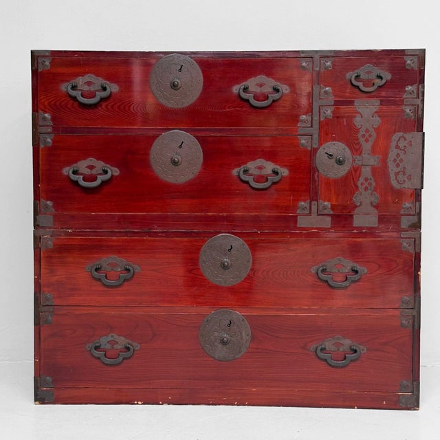 Japanese Kimono Tansu Chest of Drawers, 1890s For Sale - Image 18 of 18