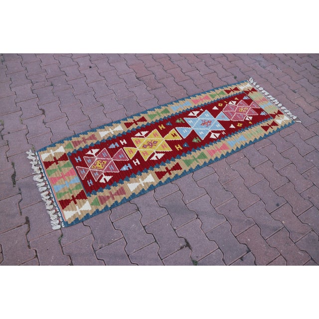 Rustic 1980s Southwestern Style Hand Knotted Geometric Design Oushak Kilim Runner Rug For Sale - Image 3 of 10