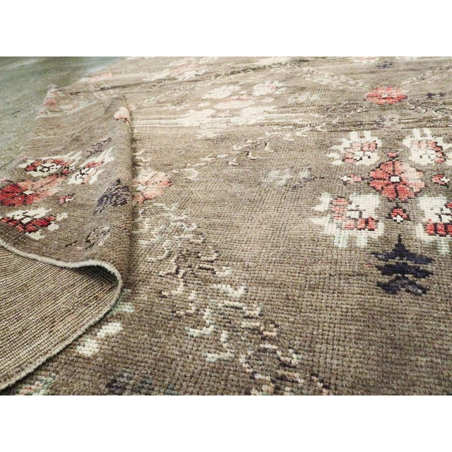 Textile Galerie Shabab Collection Mid-20th Century Turkish Rug For Sale - Image 7 of 7