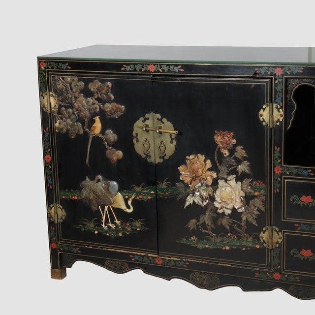 Early 20th Century Chinese Ebonized & Gilt Credenza With Inlaid Figural & Floral Soap Stone 20thC For Sale - Image 5 of 16