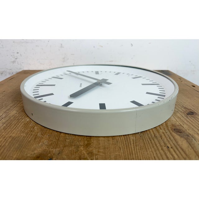 Vintage Industrial Factory Wall Clock from Siemens, 1970s For Sale - Image 11 of 16