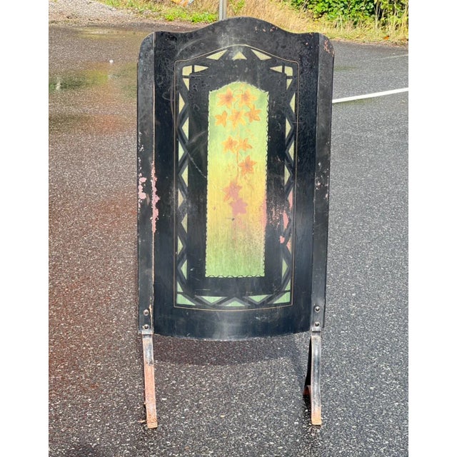 Metal Art Deco Fire Screen in Painted Metal, Early 20th Century For Sale - Image 7 of 10