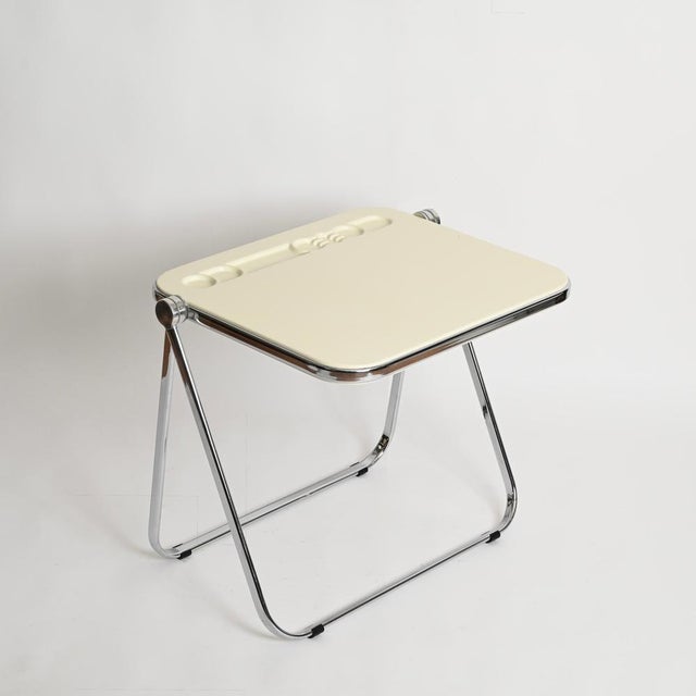 Mid-Century White Platone Folding Desk attributed to Giancarlo Piretti for Castelli, 1969 For Sale - Image 14 of 18