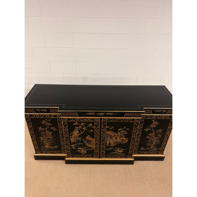 Chinoiserie Black Lacquer Hand Painted Chinoiserie Credenza From Drexel Heritage For Sale - Image 3 of 12