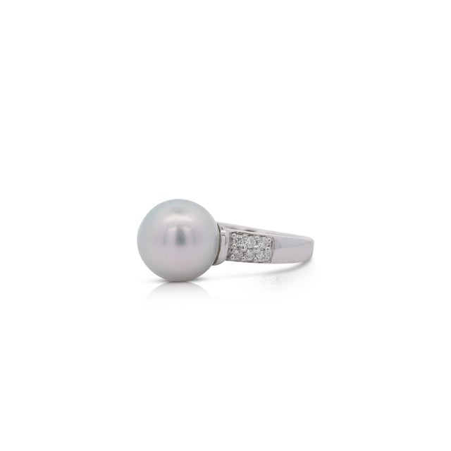 2020s 12mm Cultured South Sea Pearl & Round Diamond Ring in Platinum Size 6.25 For Sale - Image 5 of 6