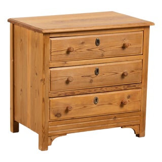 Early 20th Century Danish Pine Small Chest of Three Drawers Nightstand For Sale