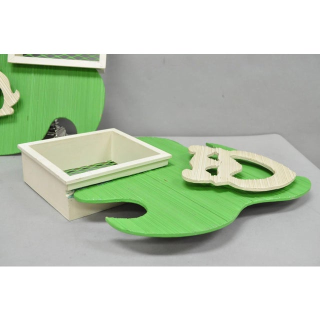 Vintage Mid Century Modern Green Theater Mask Shadowbox Wall Pocket Shelf - Pair For Sale - Image 16 of 17