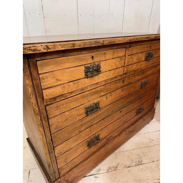 Brown Edwardian Chest of Drawers in Oak, 1910 For Sale - Image 8 of 12