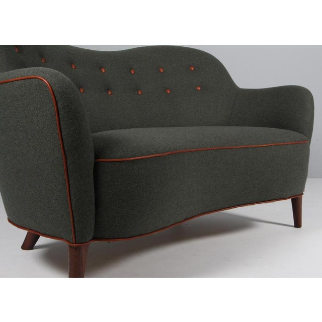 Scandinavian Model 185 Curved Sofa or Loveseat from Slagelse, Denmark, 1950s For Sale - Image 6 of 9