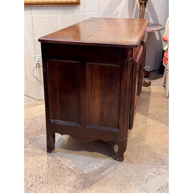 18th Century French Walnut Buffet With Carved Urn of Flowers For Sale - Image 9 of 13