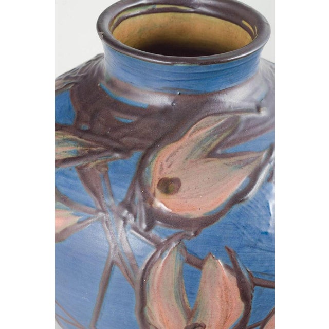 Large Blue Glazed Stoneware Vase and Floral Decorationation from Kähler, 1930s For Sale - Image 3 of 5