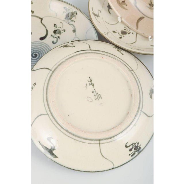 Hand-Thrown Korean Stoneware Bowls with Floral and Vine Motifs, Set of 5 For Sale - Image 4 of 5