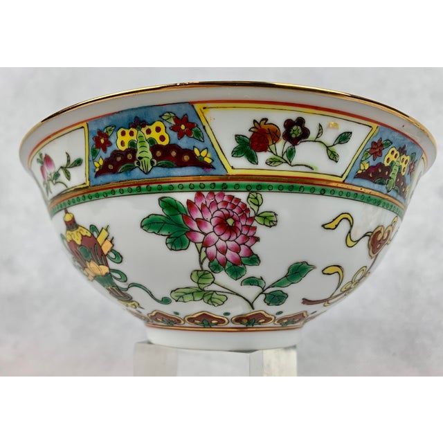 Chinese A Pair of Chinese Hand Painted Multi-Colored Porcelain Bowls-Mid Twentieth Century For Sale - Image 3 of 8