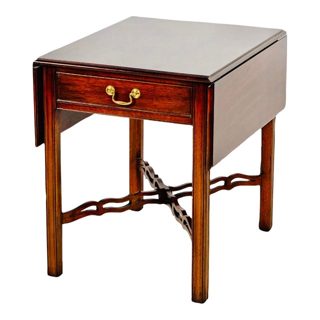 1980s Kindel Mahogany Drop Leaf Side Table / Federal Style Pembroke End Table With Drawer For Sale