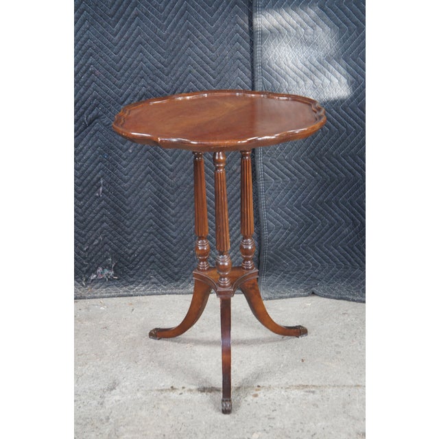 Mersman Mersman Mid Century Mahogany Scalloped Fluted Pie Crust Pedestal Stand Table For Sale - Image 4 of 10