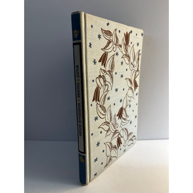 Gorgeous 1950 edition of Salome by Oscar Wilde, illustrated by Aubrey Beardsley. Hartsdale House first edition hardcover...
