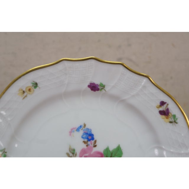 Mid 20th Century German Hutschenreuther Moritzburg Floral Bouquet Scalloped Gold Rim Plates 8" - Set of 8 For Sale - Image 9 of 11