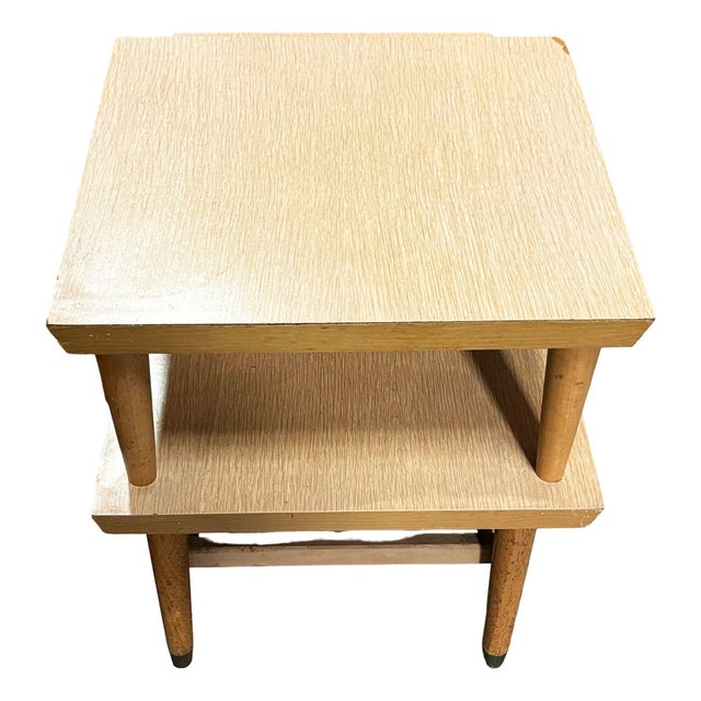 1950s Mid-Century Modern Wood Laminate and Brass Three-Tier Side Lamp Table For Sale In Los Angeles - Image 6 of 8