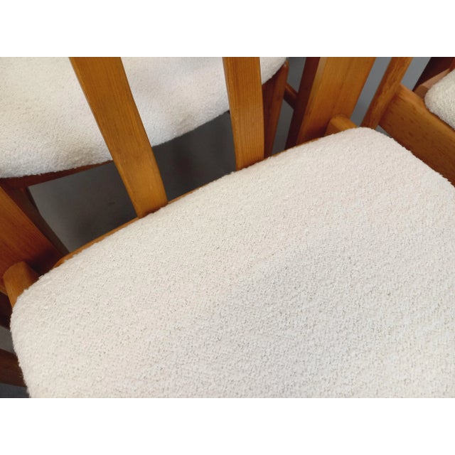 Vintage Chairs in Elm Wood and Bouclé Fabric, 1960s, Set of 6 For Sale - Image 17 of 18