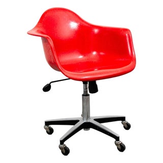 Mid Century Modern Lounge Chair Ray Eames Herman Miller Red Arm Shell Modernica For Sale