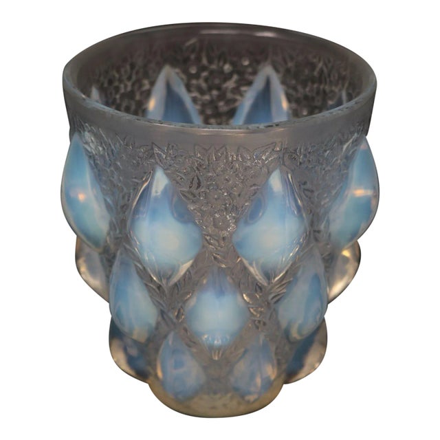 1920s Rene Lalique Opalescent Glass 'Rampillon' Vase For Sale