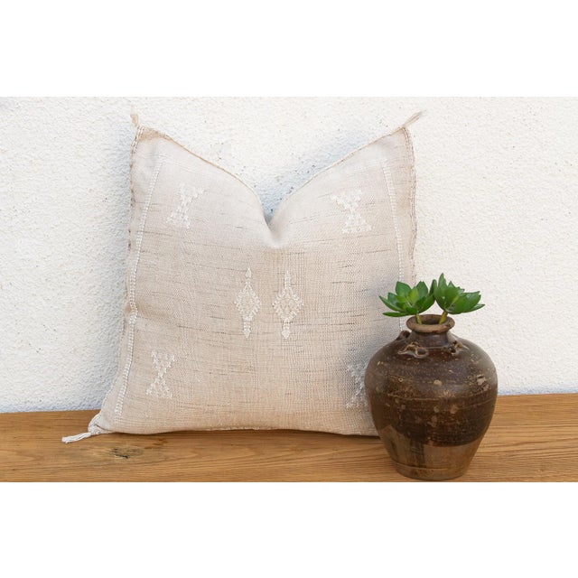 Linen Linen Star Cactus Silk Moroccan Pillow For Sale - Image 8 of 8
