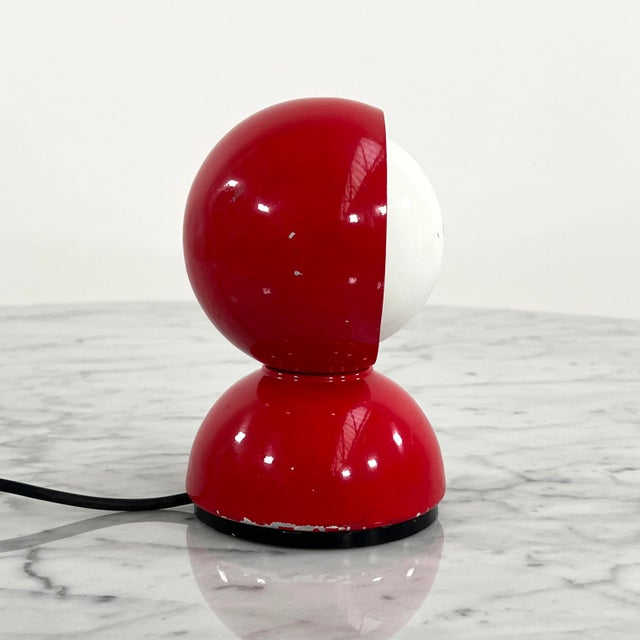 Artemide Red Eclisse Table Lamp by Vico Magistretti for Artemide, 1960s For Sale - Image 4 of 10