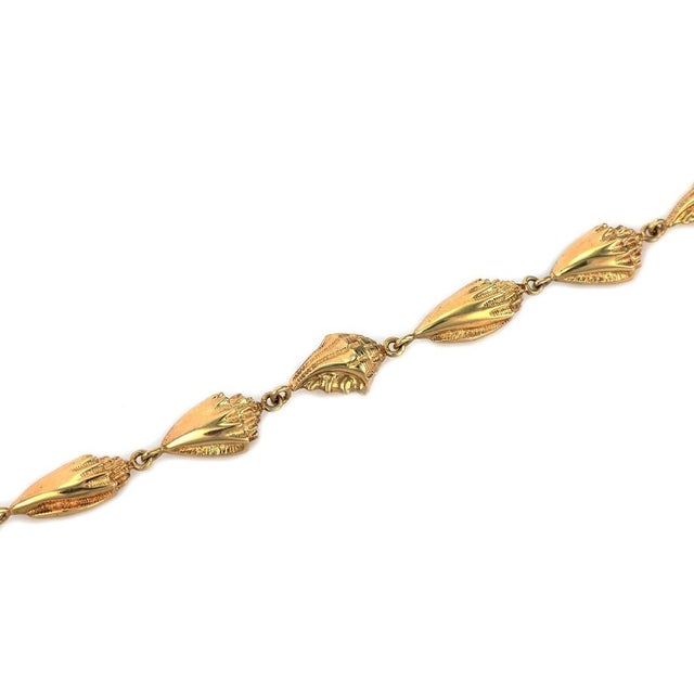 Contemporary Mid 20th Century Eight Conch Seashell 14k Yellow Gold Charm Bracelet For Sale - Image 3 of 6